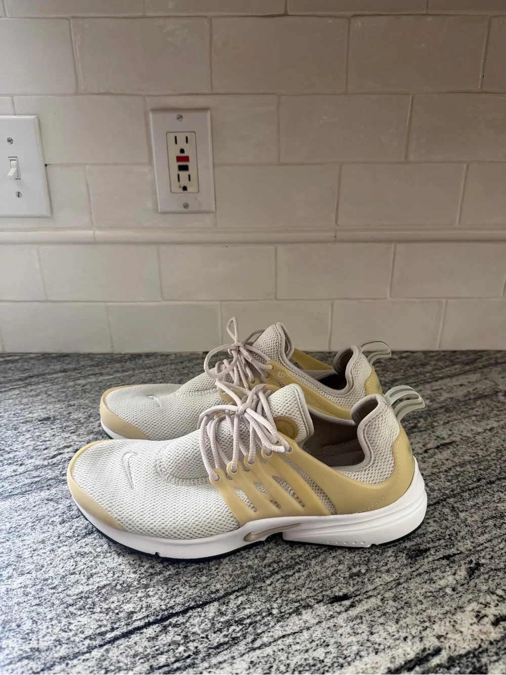Women’s Nike Air Presto Light Bone 878068-002 Size 10/Mens 8.5